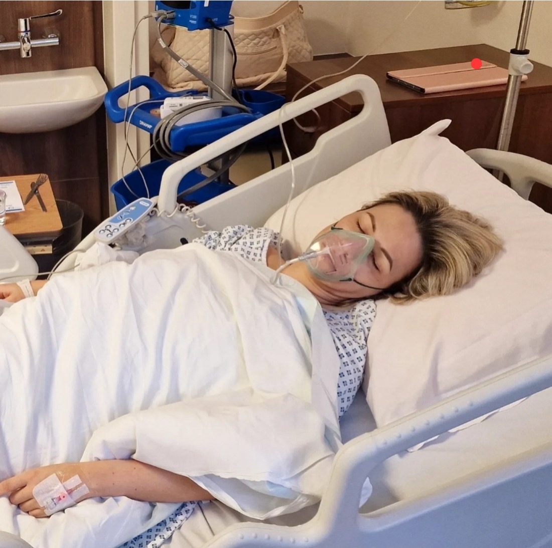 Mel recovering in hospital after back surgery